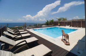 Exceptional house with pool and inspiring views